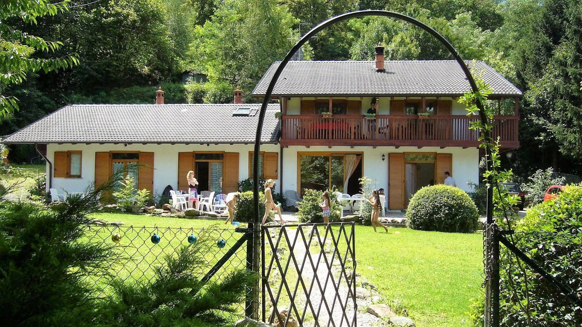 Villadina Farm Colico Bagian luar foto